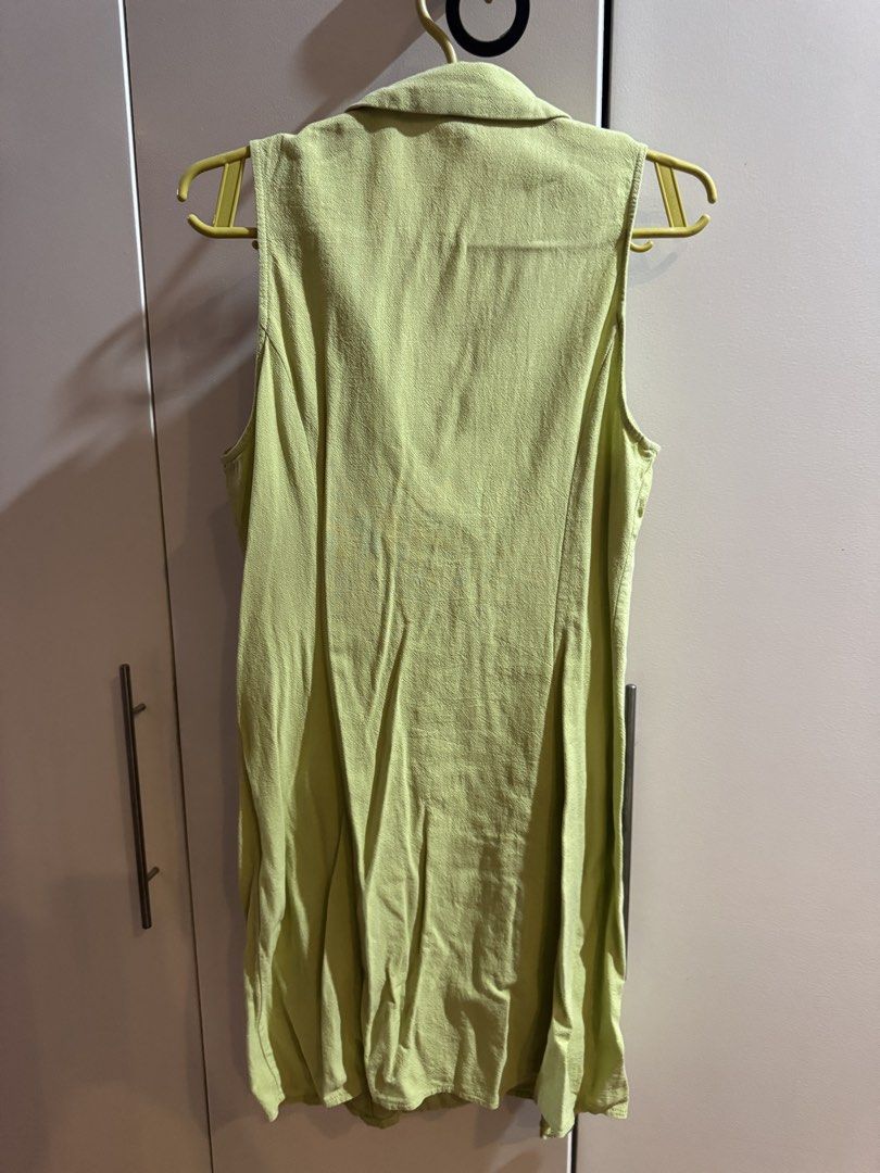 SHEIN Lime Green Button-Up Sleeveless Collared Dress (Category: Dresses) located in San Fernando. Submitted by gelsdzn (Listing ID 1444032502, Image 2). Description: • size: M •shipping via j&t or lbc •same day delivery available as well around pampanga area .