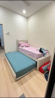 (Category: ) located in . Submitted by xiaoyauge (Listing ID 1443929796, Image 1). Description: .