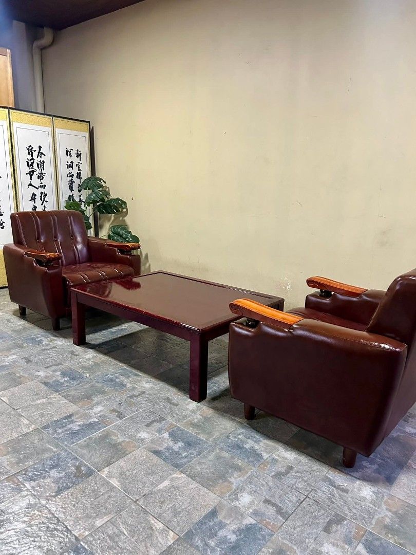 Single Sofa with center table (Category: Sofas) located in Meycauayan. Submitted by marygracecasimiro (Listing ID 1443933102, Image 2). Description: Imported Sofa Set with Center Table from Japan P17,000 lang mga suki/ Last Price na yan🥰 30x30x30in/ Single Sofa 30x42x15in/ Center Table Sofa Set with Center Table Solid Wood With Solid Wood Center Table Pwede sa Maselan Heavy duty No issue Good Condition💚💚 Minor Scratch From Japan #sofaset #japa