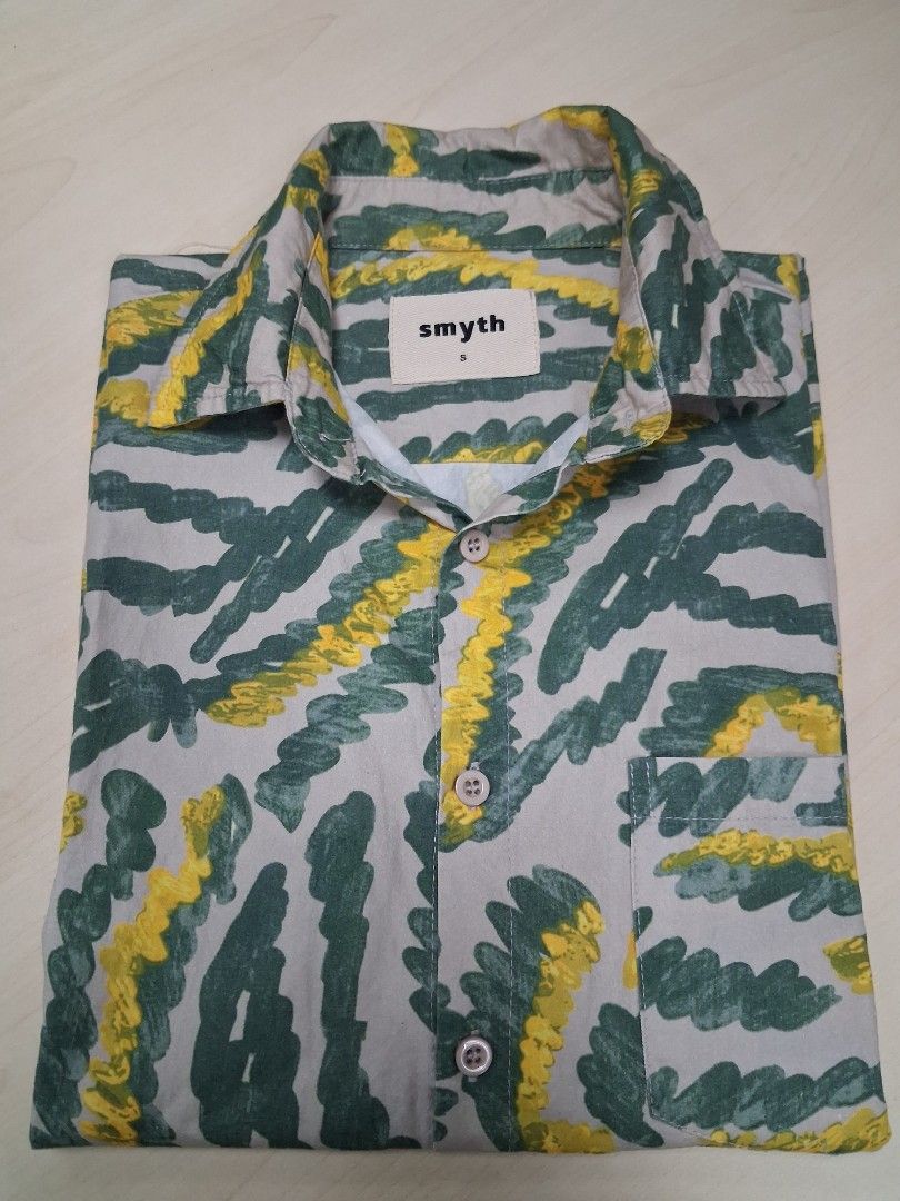 Smyth Polo Shirt (Small) (Category: Tshirts & Polo Shirts ) located in Mandaluyong City. Submitted by iamsuperian (Listing ID 1444030161, Image 1). Description: -One (1) Time Used Polo Shirt from Smyth - Small - Moss Green and Yellow.