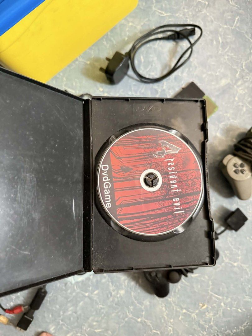 Sony PlayStation 2 PS2 Console (Category: PlayStation) located in Makati City. Submitted by atarahlag (Listing ID 1443962217, Image 2). Description: .