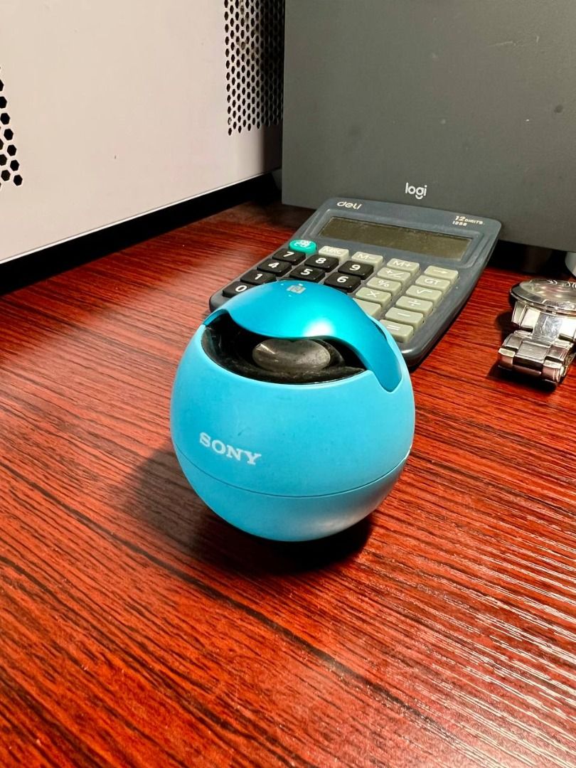 Sony SRS-BTV5 Wireless Speaker System NFC Bluetooth (SkyBlue) (Category: Soundbars, Speakers & Amplifiers) located in Baguio. Submitted by carlbenta (Listing ID 1443932269, Image 1). Description: - Cute blue Sony SRS-BTV5 wireless speaker - Spherical and portable design - Connects via Bluetooth or NFC - Features an audio in port - USB charging - Battery compartment located at the bottom - Works great! Location: Baguio City Shipping: J&T/FLASH/LBC