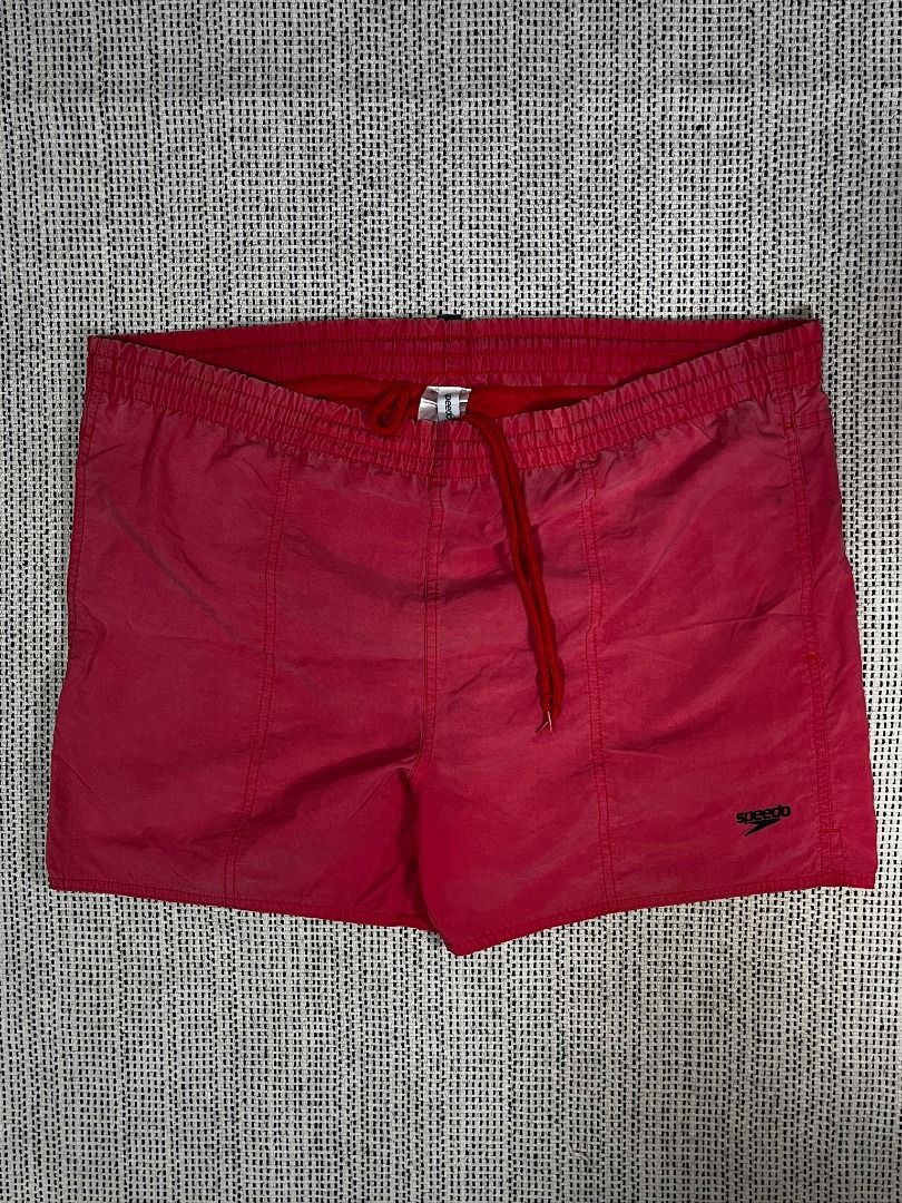 SPEEDO Pink Swim Trunks (Category: Swim Trunks & Board Shorts) located in Binan City. Submitted by twofolds (Listing ID 1444046611, Image 1). Description: ▼ ITEM BREAKDOWN ▼ 🩳 Piece: SPEEDO Pink Swim Trunks 📏 Fit: regular swim shorts fit 🏷️ Size: Medium 💸 Price: ₱300 📐 Sukat (inches) Waistline: 31.5 Length: 15 Thigh: 24 Color may vary due to lighting. Check photos for actual condition and possible issues. Open for negotiation. All items are 