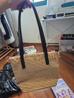 (Category: ) located in . Submitted by tinyelise (Listing ID 1443933010, Image 1). Description: .