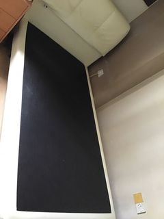 (Category: ) located in . Submitted by redbanana18 (Listing ID 1443998281, Image 1). Description: .