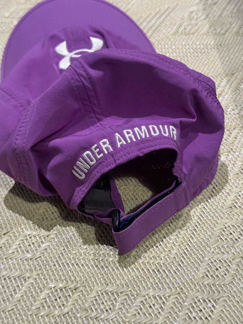 UnderArmour Sports Cap (Category: Hats & Beanies) located in Paranaque City. Submitted by msbentables (Listing ID 1444029754, Image 2). Description: UnderArmour sports cap.