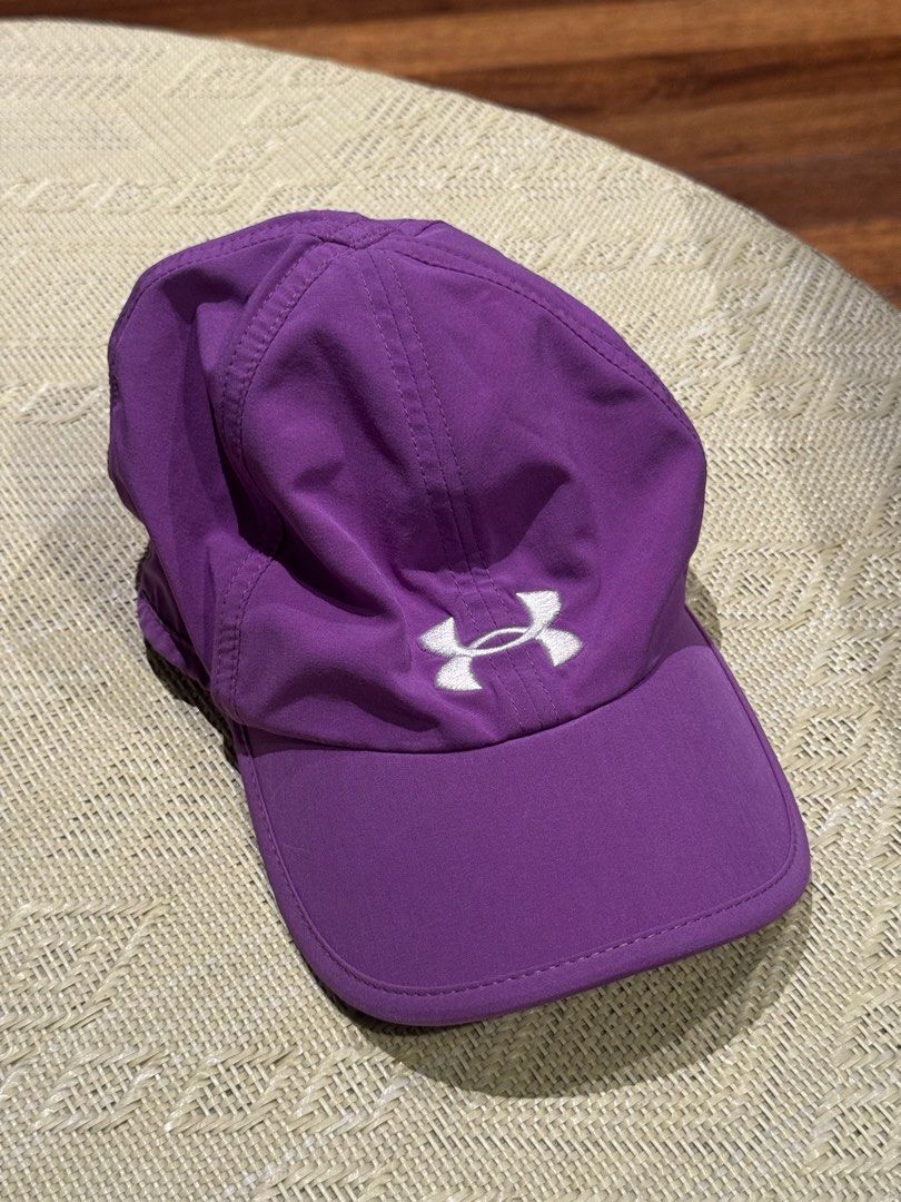 UnderArmour Sports Cap (Category: Hats & Beanies) located in Paranaque City. Submitted by msbentables (Listing ID 1444029754, Image 1). Description: UnderArmour sports cap.