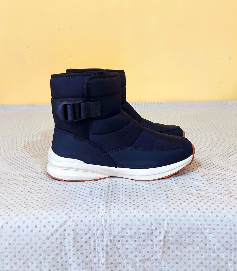 Venusto boots for women's (Category: Boots) located in La Trinidad. Submitted by marksols (Listing ID 1443929854, Image 3). Description: .
