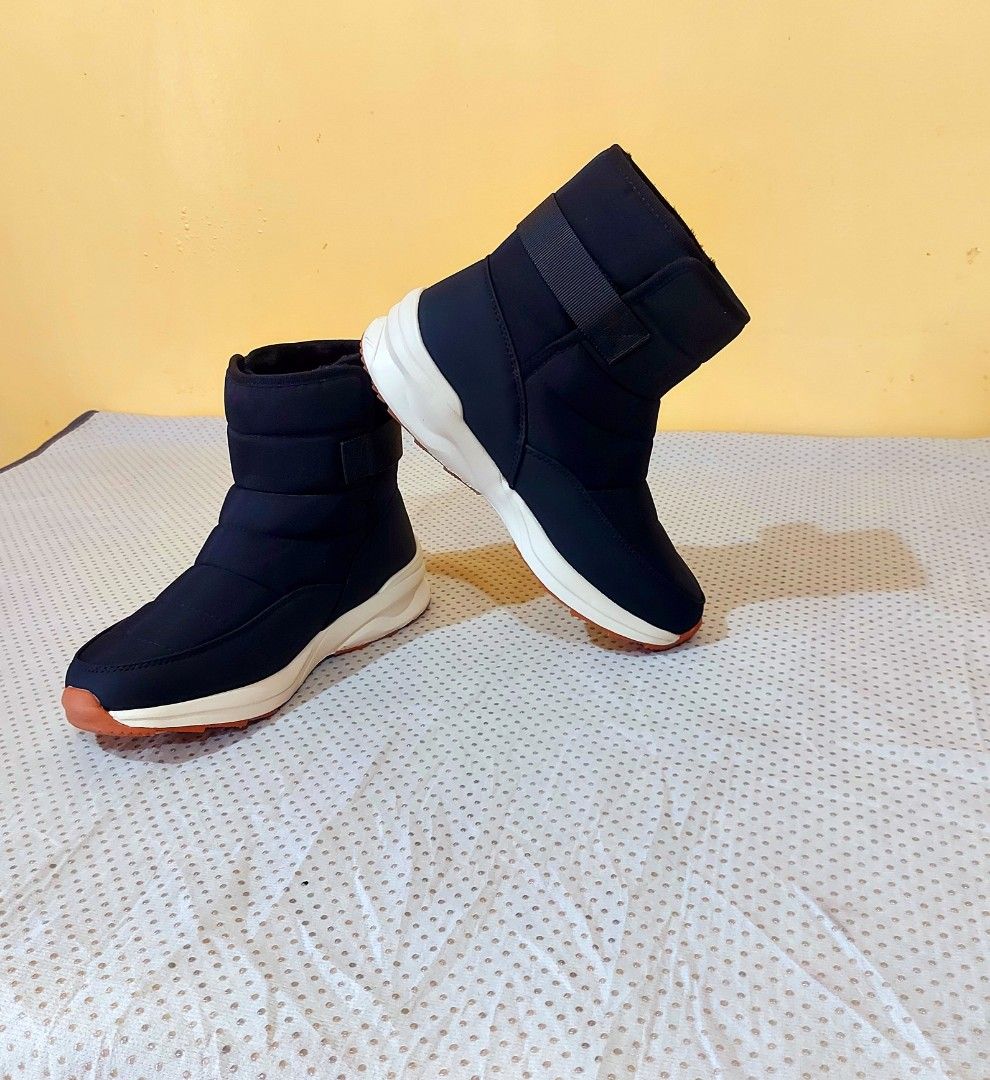 Venusto boots for women's (Category: Boots) located in La Trinidad. Submitted by marksols (Listing ID 1443929854, Image 2). Description: .