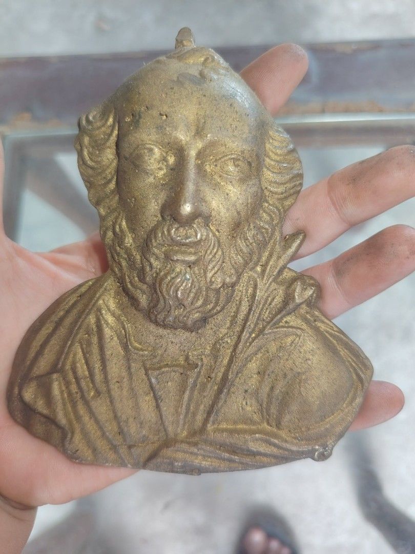 Vintage brass religious item (Category: Religious Items) located in Caloocan City. Submitted by zenmountain-d8b1c0 (Listing ID 1444024843, Image 2). Description: .