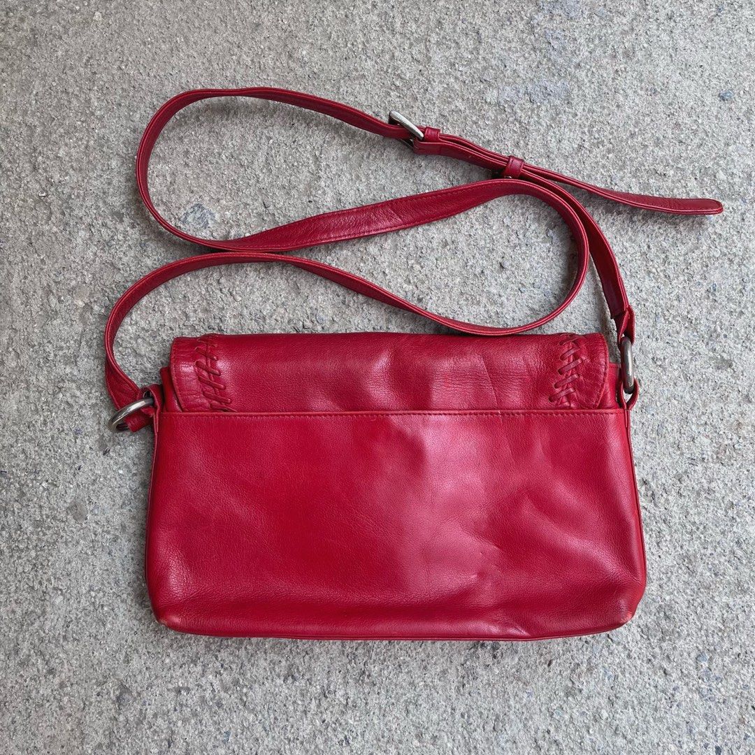 Vintage Y’saccs By Yohji Yamamoto Y2K Red Shoulder Bag (Category: Cross-body Bags) located in Rizal. Submitted by wornout (Listing ID 1443967072, Image 2). Description: Rare design, couldn’t find other listings of this exact bag online. Y2K / Japanese vintage Adjustable strap Good condition with minimal signs of use Accepting reasonable offers .