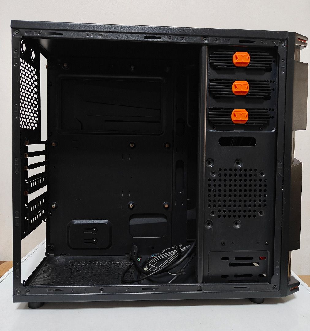 XIGMATEK MATX Tower PC Case483819876013189122