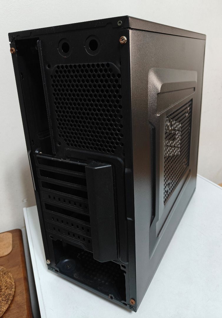 XIGMATEK MATX Tower PC Case483819876013189121