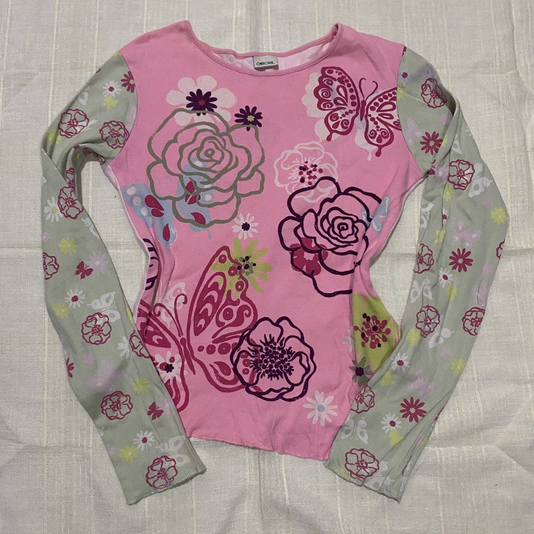Y2k floral rose long sleeve top (Category: Longsleeves) located in Taguig. Submitted by 420li (Listing ID 1443987002, Image 1). Description: .