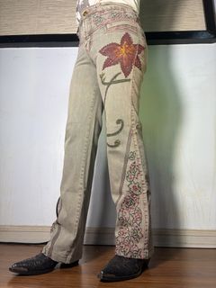 (Category: ) located in . Submitted by theiiclothing (Listing ID 1444022011, Image 1). Description: .