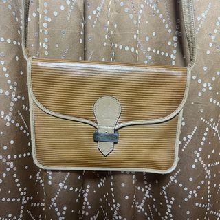 (Category: ) located in . Submitted by rilfil (Listing ID 1443961889, Image 1). Description: .