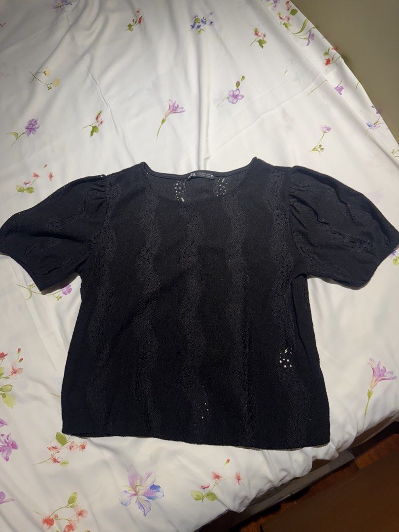Zara Black Lace Puff Sleeve Top (Category: Blouses) located in Quezon City. Submitted by 0913cartz (Listing ID 1444053636, Image 1). Description: - Black Zara top - Puff sleeves - Pretty lace overlay with textured pattern - Short sleeves - Pairs well with jeans or skirts - Easy to dress up or down.