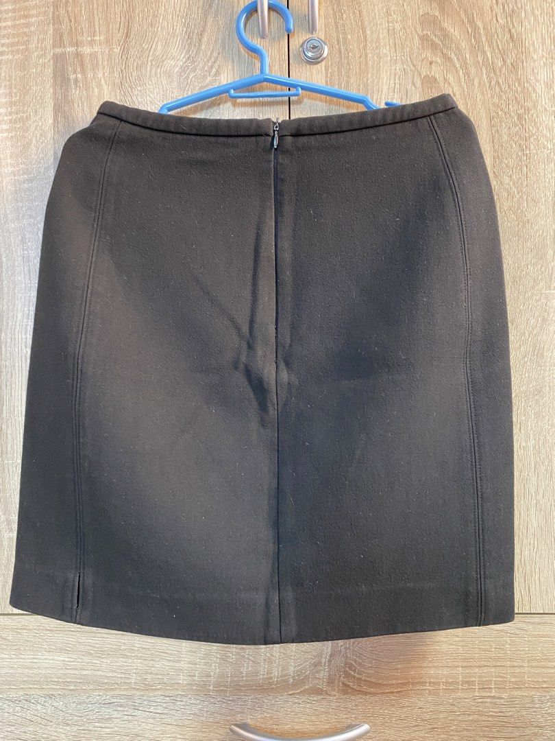 ZARA Cotton Black Skirt (Category: Skirts) located in Bulacan. Submitted by prelovedlane (Listing ID 1443953075, Image 2). Description: -Fits XS -Simple and easy to style for casual, office, or semi-formal outfits -Still in good condition -Please manage your expectation *No return, no exchange. Please review all photos, measurements, and description before purchasing. .