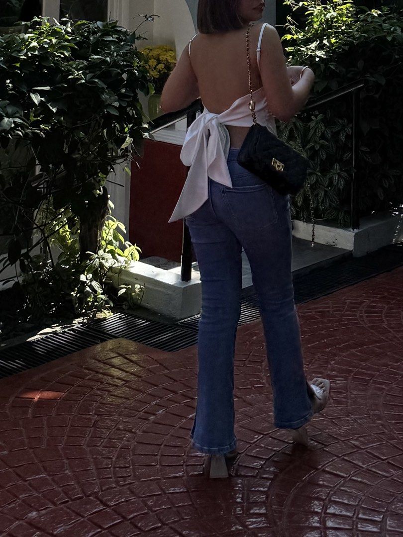 Zara Flare Jeans (Category: Jeans) located in Pasay City. Submitted by classique_ph (Listing ID 1434080434, Image 3). Description: - Zara light blue flare jeans - Teen Size 11-12 - Button and zipper closure - Split hem detail - Made in Bangladesh - Strictly NO REFUND!!.