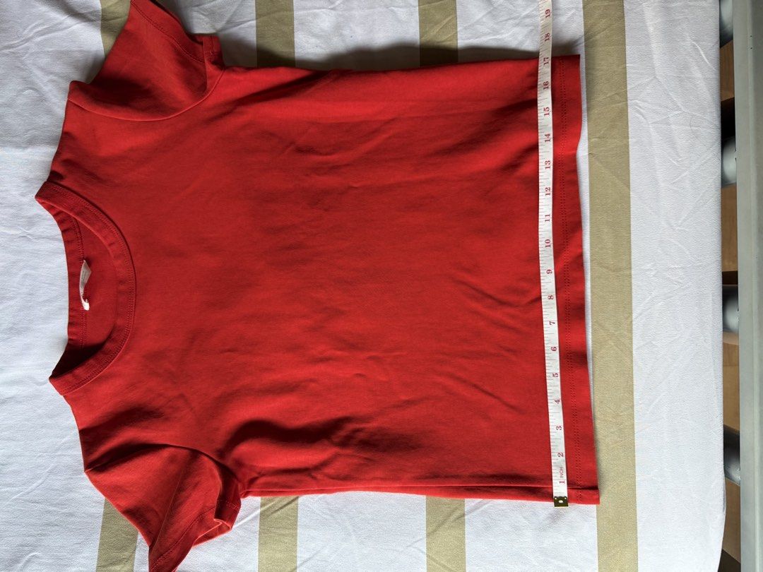 ZARA RED COTTON T-SHIRT (Category: Shirts) located in Pasig City. Submitted by r_trunc (Listing ID 1443982561, Image 2). Description: BOUGHT FOR 1,295 SIZE XS .