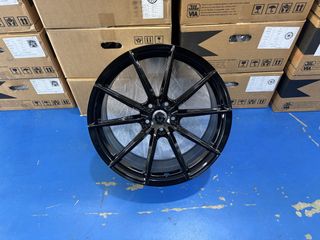 (Category: ) located in . Submitted by aws_tyre_rim (Listing ID 1338111367, Image 1). Description: .
