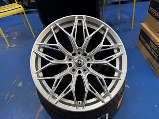 (Category: ) located in . Submitted by aws_tyre_rim (Listing ID 1357079117, Image 1). Description: .