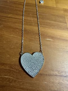 (Category: ) located in . Submitted by herthriftstore (Listing ID 1444289089, Image 1). Description: .