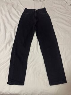(Category: ) located in . Submitted by maries.closet__ (Listing ID 1444129132, Image 1). Description: .