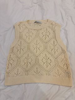 (Category: ) located in . Submitted by maries.closet__ (Listing ID 1444298680, Image 1). Description: .