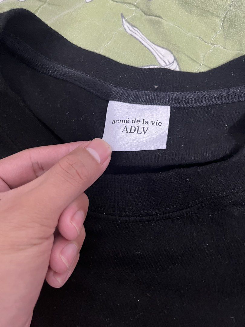 Acme De La Vie Graphic Tshirt (Category: Tshirts & Polo Shirts ) located in Baguio. Submitted by thrftagn (Listing ID 1444145969, Image 3). Description: Width: 22 Length: 29 As new condition.
