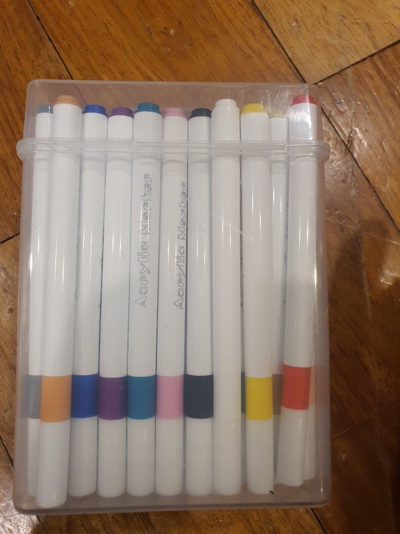 Acrylic marker set (Category: Craft Supplies & Tools) located in Taguig. Submitted by supernova888 (Listing ID 1444229766, Image 3). Description: neg bnew.