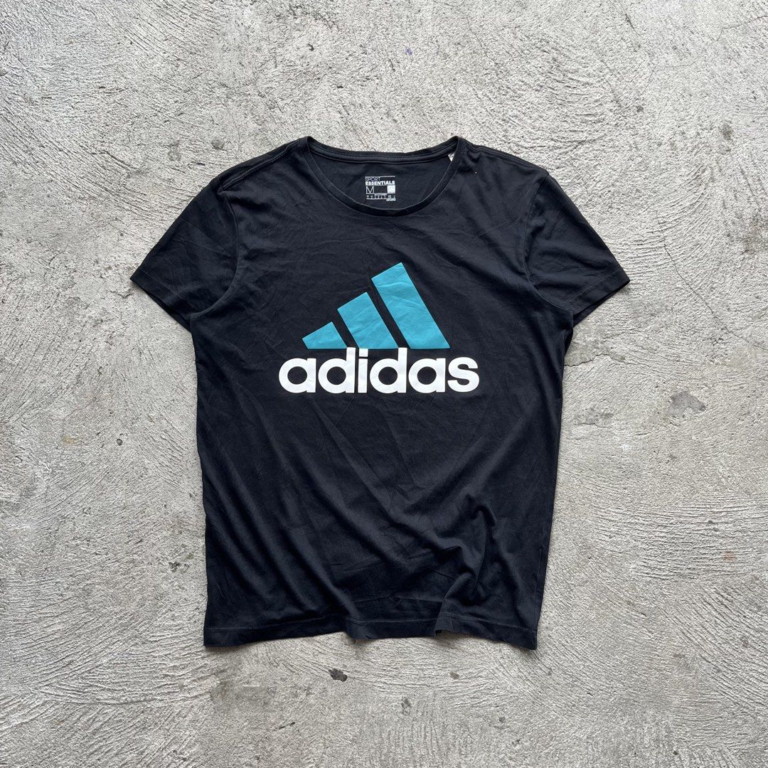 Adidas Big Logo Shirt (Category: Tshirts & Polo Shirts ) located in Batangas. Submitted by _thriftxplug (Listing ID 1444141612, Image 1). Description: Medium 20.5 x 26.5 No issue Excellent condition .