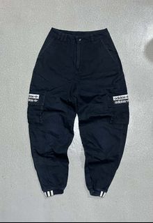 (Category: ) located in . Submitted by 22nd_street_thrift (Listing ID 1444117764, Image 1). Description: .