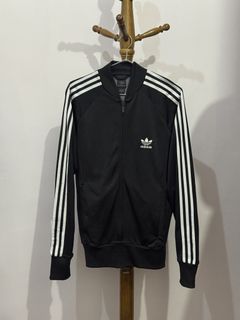(Category: ) located in . Submitted by restock.thrift (Listing ID 1444204284, Image 1). Description: .