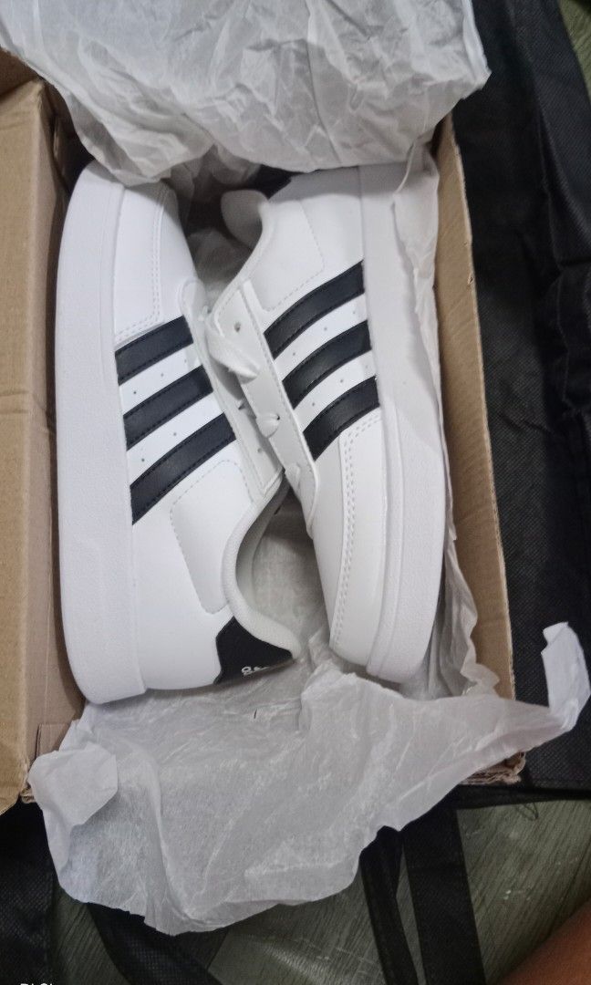 Adidas Shoes for kids (Category: Babies & Kids Fashion) located in Manila. Submitted by momclosetph (Listing ID 1444189542, Image 1). Description: ✨Shoes for kids ✨Brand New Adidas ✨No Issue Original Price -3100 Size- 33 1/2 dm for details.