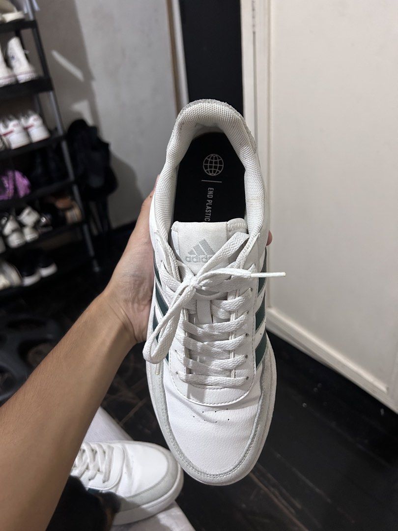 Adidas Sneakers Size 10 / 44 EU (Category: Sneakers) located in Quezon City. Submitted by adarpgaming (Listing ID 1444117389, Image 2). Description: Barely used Decluttering Madumi lang po no hidden issues Pickup or lalamove : Kamias QC.