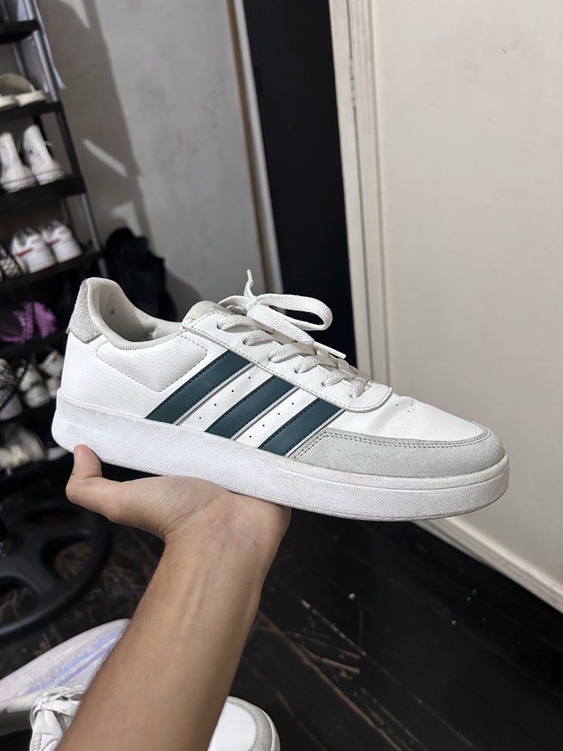 Adidas Sneakers Size 10 / 44 EU (Category: Sneakers) located in Quezon City. Submitted by adarpgaming (Listing ID 1444117389, Image 1). Description: Barely used Decluttering Madumi lang po no hidden issues Pickup or lalamove : Kamias QC.