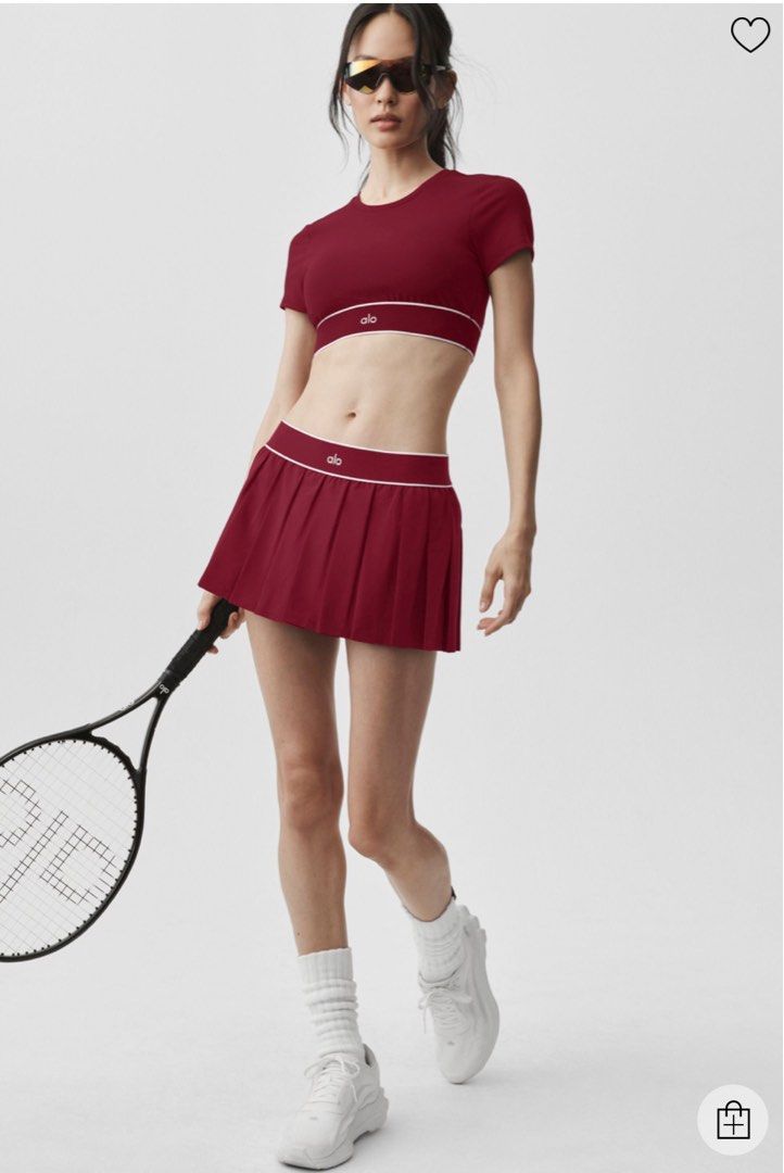 Alo Softsculpt Amp It Up Short Sleeve Bra (Summer Romance Red (Category: Activewear) located in Singapore. Submitted by mybrownpages (Listing ID 1444200265, Image 2). Description: .