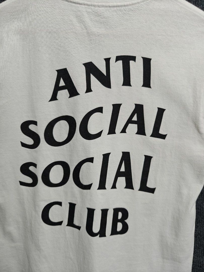 Clearance Sale ❗Anti Social Social Club White T-Shirt (Category: Activewear) located in Alaminos. Submitted by epargne (Listing ID 1444230257, Image 3). Description: Condition: Vgood ! Color rate: 9/10 Size: Small Measurement: ⬇️⬇️⬇️ Length' 25.5 'Width' 18 Issue: None.