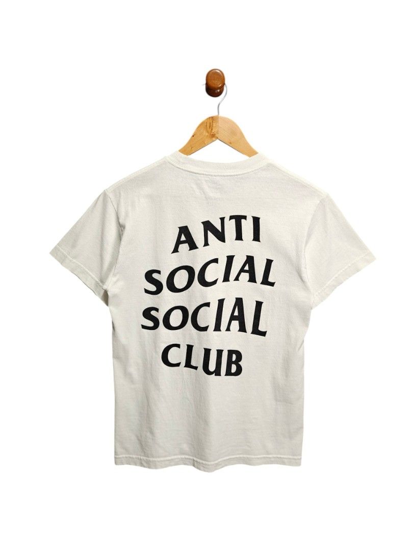 Clearance Sale ❗Anti Social Social Club White T-Shirt (Category: Activewear) located in Alaminos. Submitted by epargne (Listing ID 1444230257, Image 1). Description: Condition: Vgood ! Color rate: 9/10 Size: Small Measurement: ⬇️⬇️⬇️ Length' 25.5 'Width' 18 Issue: None.
