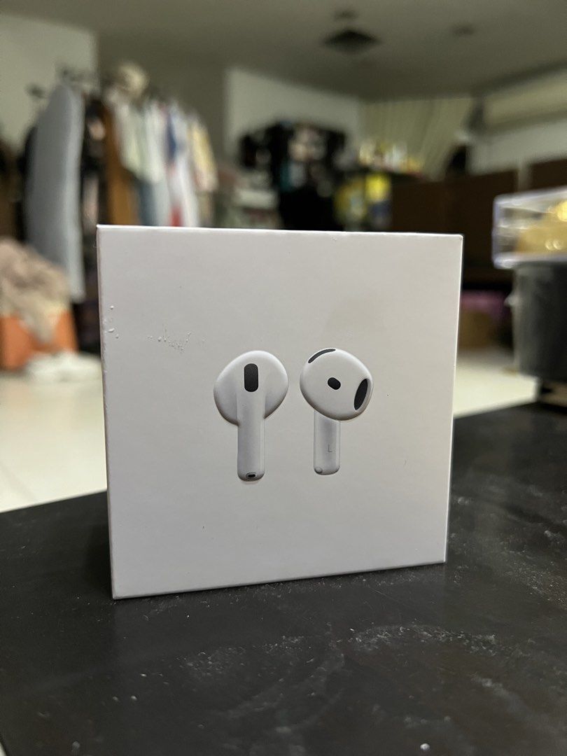 Apple AirPods 4
