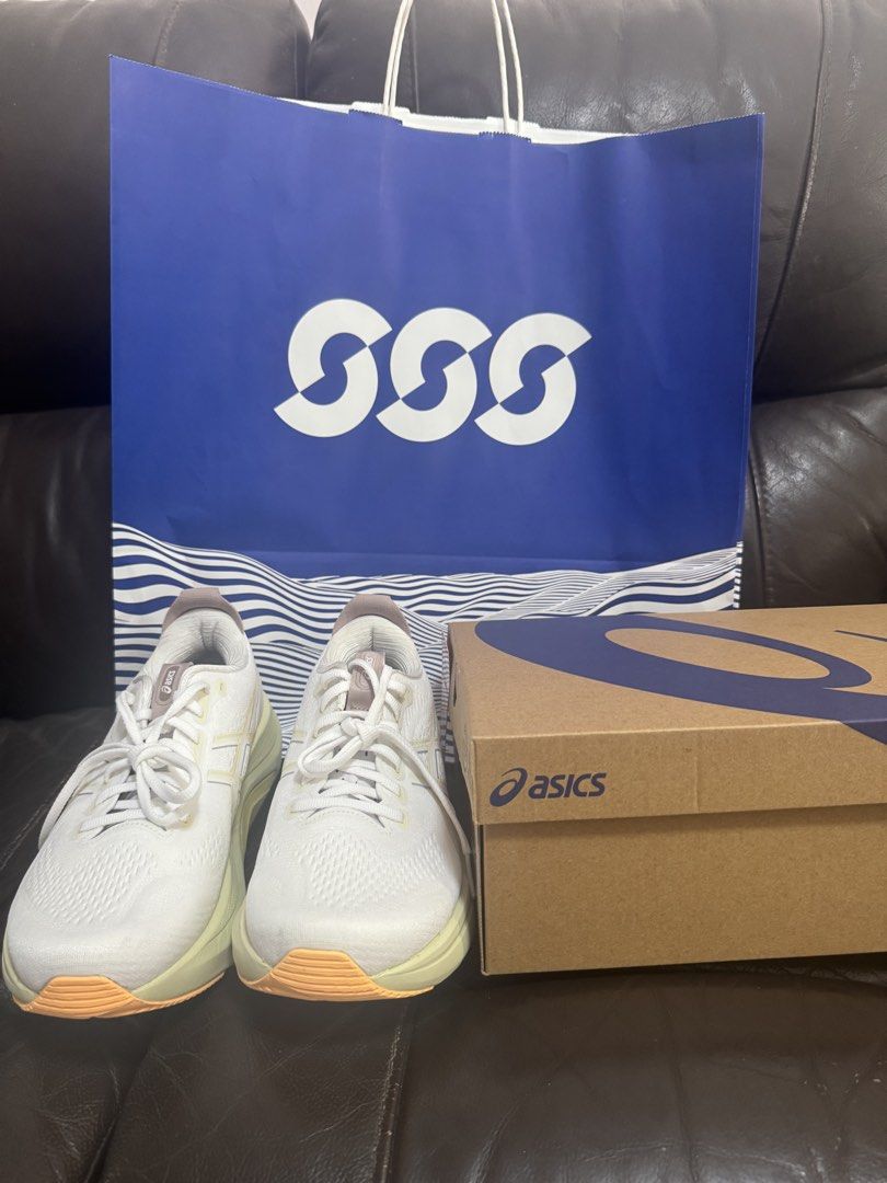 ASICS Gel-Kayano 32 BNIB (Bought 13 June 26) White/Orange Glow (Category: Sneakers) located in Singapore. Submitted by vishalp1507 (Listing ID 1444197876, Image 2). Description: - Receipt will be provided (bought on 13 June 2026) - Authentic bought from je west gate - Sun & Sand Sports Sg - Men's Size: US 8.5 / UK 7.5 / EUR 42 - Color: White/Orange Glow - Comes with original box and bag from SSS - size Stock Out in Sg and hard to get Brand New at