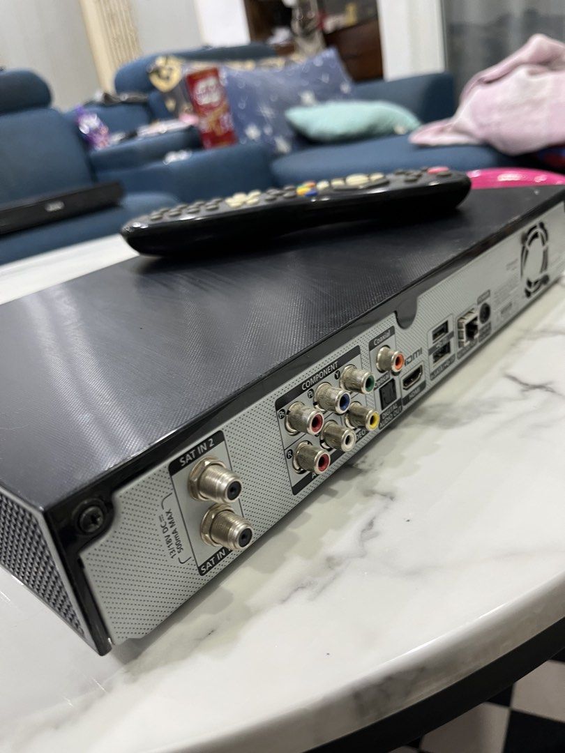 ASTRO Decoder (Category: TV Parts & Accessories) located in Sungai Petani. Submitted by pieedamsyik3051 (Listing ID 1444263810, Image 2). Description: Item masih function. Dah tidak digunakan kerana sudah terminate Astro..