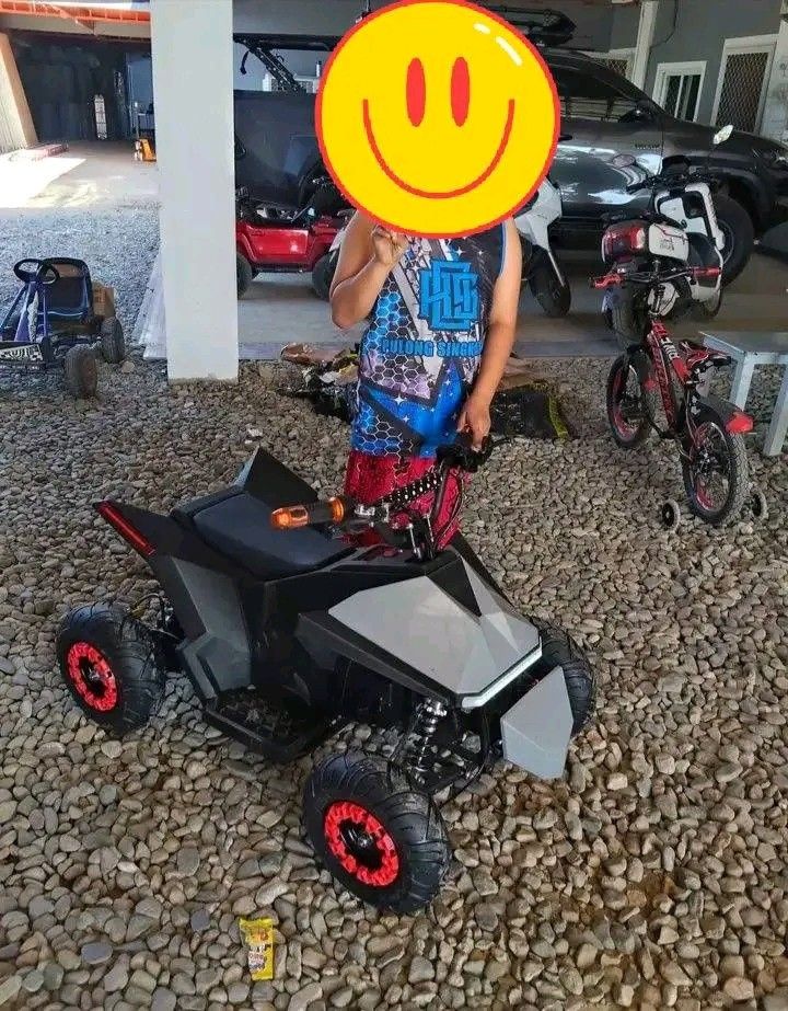 Atv mini tesla (Category: Motorbikes for Sale) located in Manila. Submitted by minidivisoria (Listing ID 1444294787, Image 3). Description: 🌼ATV MINI TESLA 🍁BLUE 🍁GRAY 🍁GREEN 🍁BLACK 🍁◾48V X 20AMP ◾KEYS ◾ON/OFF SWITCH ◾THROTTLE DRIVE ◾HIGH, MEDIUM and LOW SPEEDS ◾DRIVE/REVERSE MODE ◾HAND BRAKES ◾DISC BRAKE ◾TUBELESS 3 X 4 ◾RIM #7 ◾SERIES TAILLIGHTS See less.