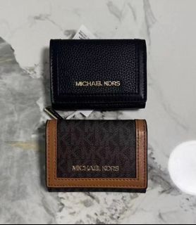 (Category: ) located in . Submitted by Authentic_Branded_Bags (Listing ID 1444242624, Image 1). Description: .