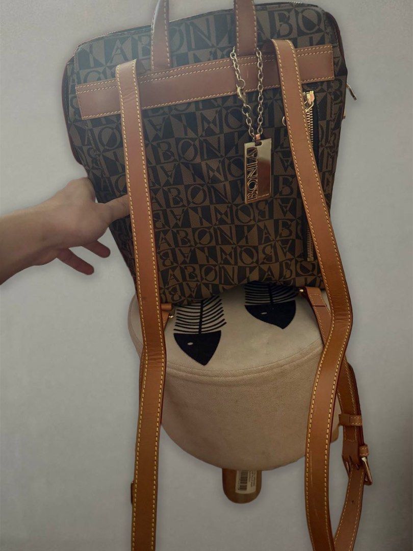 Authentic Monogram Backpack (Category: Backpacks) located in Singapore. Submitted by bagsarchive (Listing ID 1444265671, Image 2). Description: Brown Monogram Autentic W/ dustbag included Self collect at Yew tee, Jurong MRT STATION & Raffles. Or Arrange own delivery, we also can arrage lalamove. But depending on the location and prices..