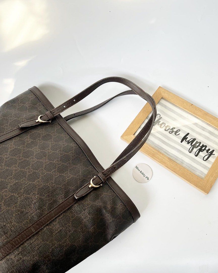 Authentic Preloved Gucci brown tote bag 336777 (Category: Luxury Bags & Wallets) located in San Pablo. Submitted by misskittyph (Listing ID 1444136668, Image 3). Description: Gucci Brown GG Supreme Tote Bag 336777 ▪️12k . Exterior 8.9/10 interior 8/10 Generic dustbag . Layaway options available 💯Guaranteed authentic or your money back .