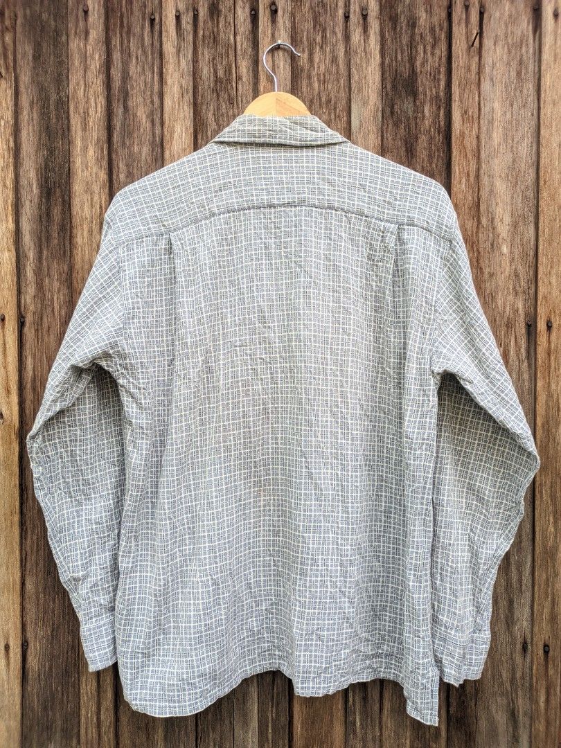 Authentic Vintage Piko Japan checked zip up jacket size L (Category: Coats, Jackets and Outerwear) located in Kapalong. Submitted by hashhthrift (Listing ID 1444192668, Image 2). Description: issue need wash only in good condition complete tags made in Japan measurements: 22x26 back 27.