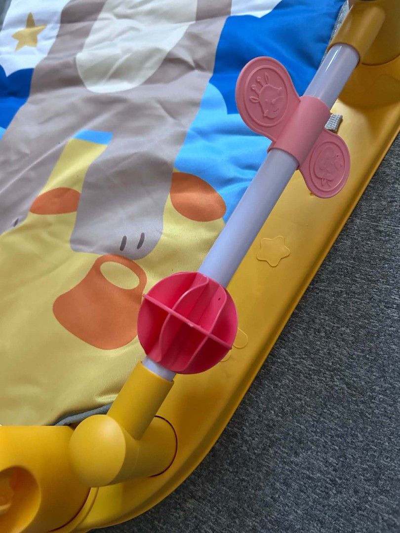 Baby Playmat Gym (Category: Infant Playtime) located in Baguio. Submitted by erreiv (Listing ID 1444116779, Image 2). Description: Brandnew - opened for checking lang. Complete inclusion - with box. Working well yung piano and light music. Bought online for 800 plus. 600 nalang. .