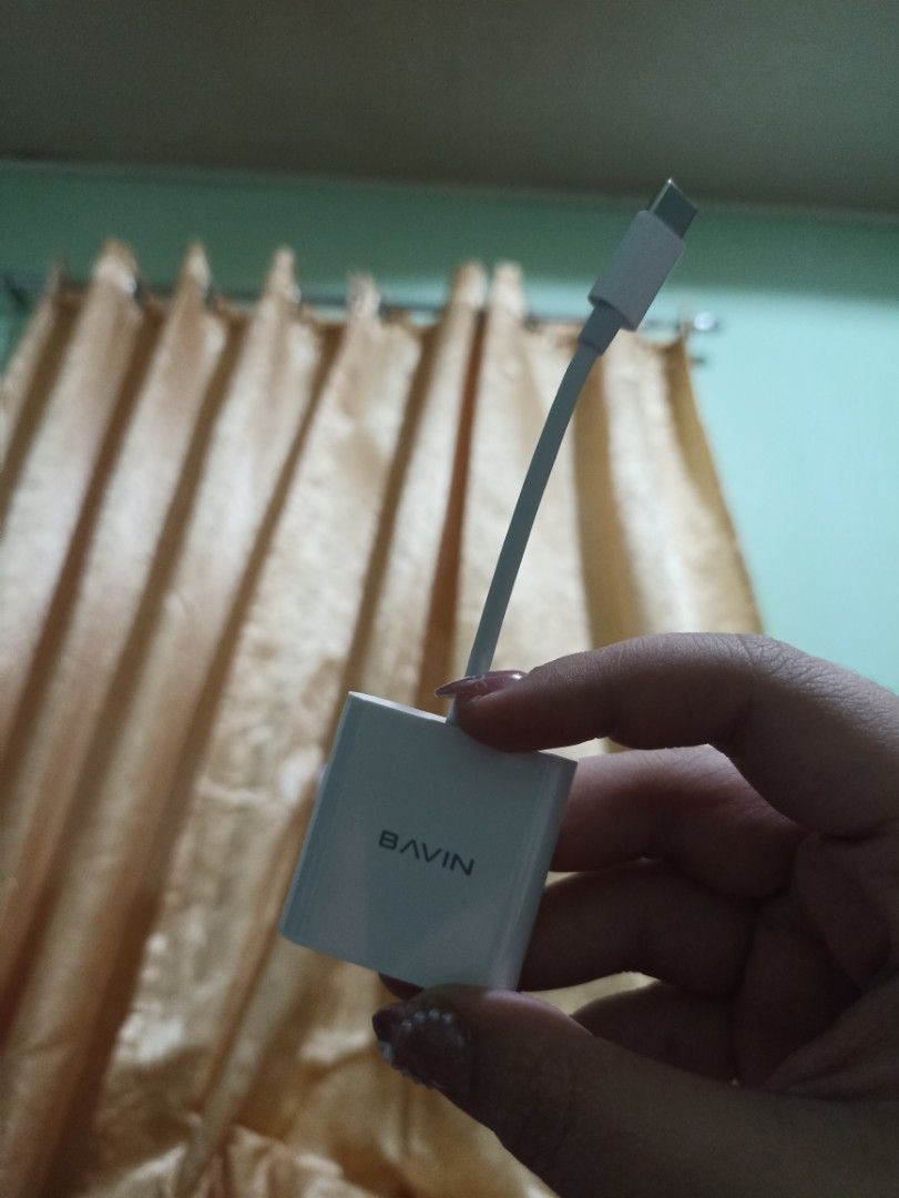 Bavin Type C SD Card Reader (Category: Cables & Adaptors) located in Manila. Submitted by inrah (Listing ID 1444212947, Image 1). Description: - Once lang nagamit - 3 days pa lang sakin - RFS: ginamit ko lang for emergency kasi may need agad na matransfer na files sa phone - 1 month warranty. Mall bought - Original price: PHP 600 - Purchase date: June 14, 2026.